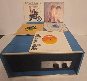 Symphonic Portable Record Player w Assorted 45 RPM Singles