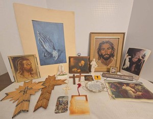 Vintage Christian Religious Decor Lot Prints Crosses Plaques Figurines