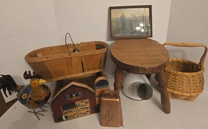 Vintage Country Farmhouse Decor Lot Baskets Stool Wall Art Rooster