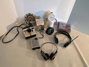 Vintage Electronics Lot Sony Walkman Radios Polaroid OneStep CDs