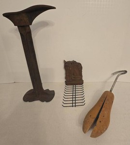 Vintage Cobbler Stand Shoe Horn & Horse Head Wall Rack Lot