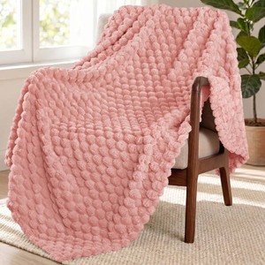 Exclusivo Mezcla Fleece Throw Blanket for Couch, Extra Large Fuzzy Dusty Pink Bed Blankets, Soft Cozy Plush Sofa Throws for All Seasons, 50x70 Inches