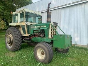 1974 Oliver 2255 tractor; considere...