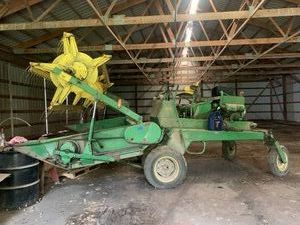 John Deere 800 swather with crimper...