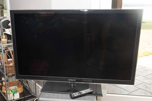 Samsung 46 Flat Screen Television