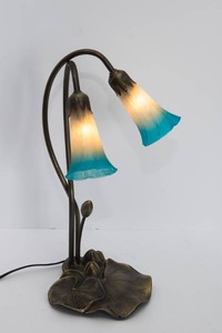 Tiffany-Style Pond Lily Table Lamp