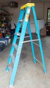 Werner Electro-Master 6 Fiberglass Step Ladder  250-Lb. Rating