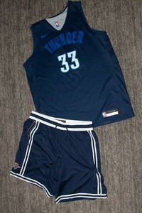 Mike Muscala #33 OKC Practice Jersey & Shorts