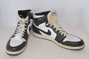 Air Jordan 1 Retro White Black CDP  Size 17