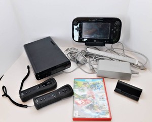 Nintendo Wii U Console with Mario Kart 8  Tested & Works