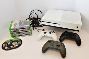 Xbox One S Console, 3 Controllers & Games  Tested & Works