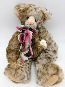Annemade Spot Cat Plush With Signed Paw