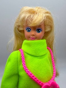 Vintage 1990 Mattel Hawaiian Fun Skipper Doll