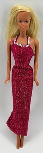 Vintage 1974 Malibu Barbie Doll by Mattel