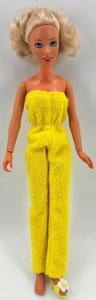 Vintage 1978 Darci Kenner Fashion Doll in Yellow Outfit