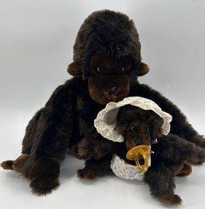 Plush Gorilla Pair With Baby Gorilla