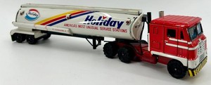 Vintage Holiday White Tanker Truck WDT6919 MDT232