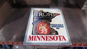 Strohs Collectable Tin Sign