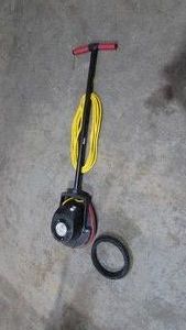 12 Oreck XL Heavy Duty Floor Maintainer