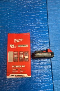 Milwaukee 100-Piece SHOCKWAVE Impact Bit Set &amp M18 CP2.0 Battery