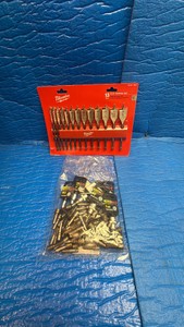 NEW Milwaukee boring set and KT Industries nut driver set