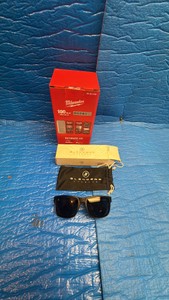 NEW Blenders sunglasses and Milwaukee 100pc impact but set
