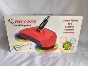 iQ Floor sweeper-NEW IN BOX