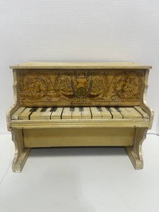 Antique Schoenhut Childs Piano Cherubs Late 1800s Works