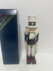 Erzebirge Volkskunst Uncle Same Nutcracker Germany 11 12