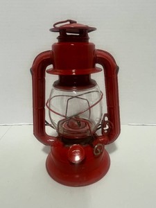 Dietz Comet #50 Red Kerosene Lamp Original Globe