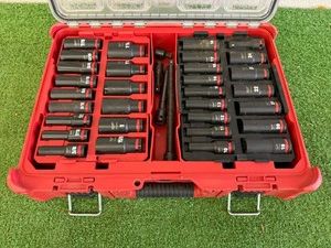 Milwaukee Shockwave Impact Duty 12 Drive SAE & Metric Deep Well Impact Socket Set in Milwaukee Packout Organizer