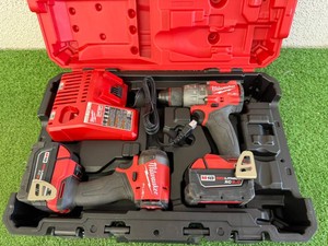 Milwaukee M18 2 Tool Combo Kit - 12 Hammer Drill, 12 Impact Driver, Battery Charger & 2 5.0 Batteries
