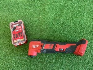 Milwaukee Multi-Tool with Blade Kit