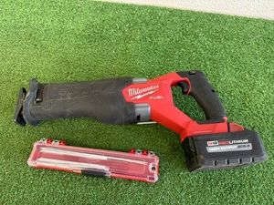Milwaukee Sawzall with Hight Output XC 6.0 Battery & Blades