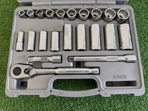 John Deere 38 Metric Socket Set