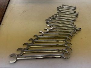 20 Pc John Deere Metric Wrench Set 7mm - 32mm