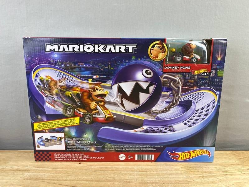 Hot Wheels Mario Kart Donkey Kong Chain Chomp Track Set - Brand New Z