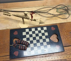 Decorative Stork Arrow & Checkerboard Designer Wooden Board