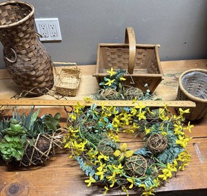 Wicker Baskets & Floral Wreath Mixed Lot, 6 Total