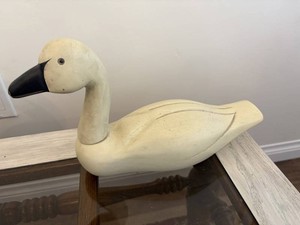Decorative Swan Figurine