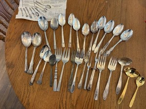 Wm Rogers & Bro Lady Ann Silverplate Flatware Assortment