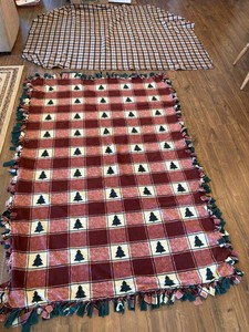 Fleece Blankets with Plaid Patterns