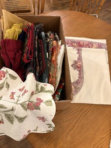 Floral Table Linens & Napkins