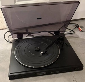 Vector Research Belt Drive Auto Return Record Album Turntable