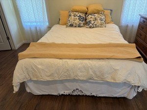 Posturepedic Quilted Bedding Set