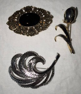 Vintage Floral Brooches, 3 Total