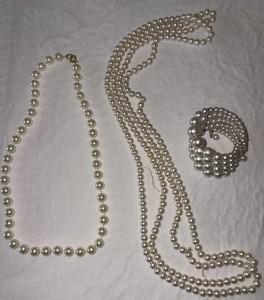 Pearl Necklaces and Bracelet Mixed Lot, 3 Total