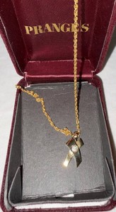Pranges Ribbon Diamond Pendant Necklace