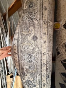 Approx. 7 x 9 Traditional Gray Floral Area Rug