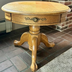 Vintage Round Oak Accent Table With Drawer 24 X 28 X 21 in